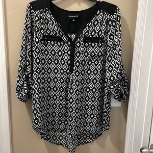 Black and white tunic top